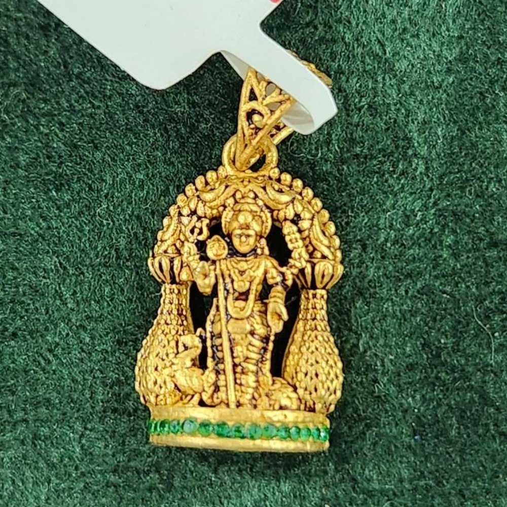 Exquisite Gold Pendant with Sacred Gemstone